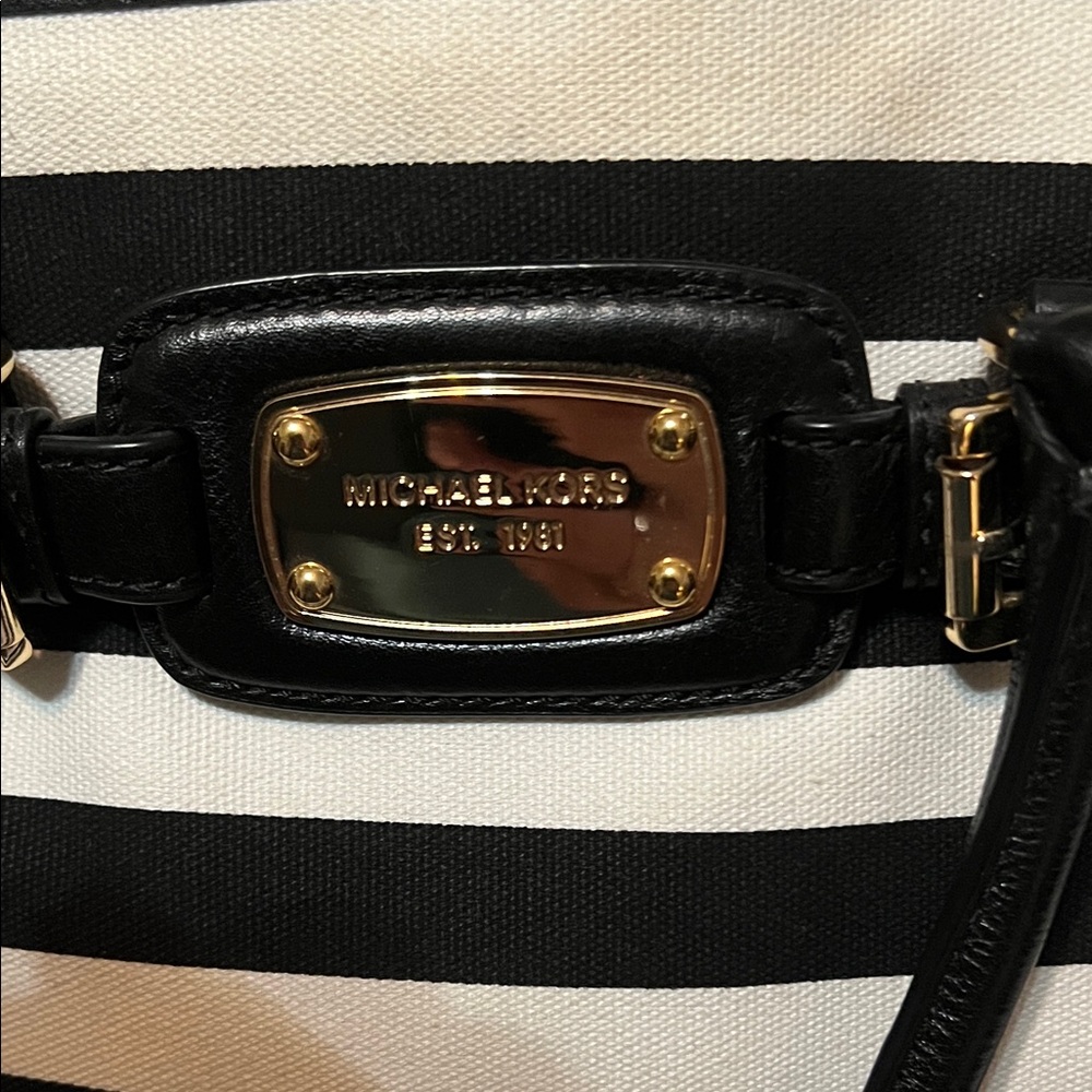 Michael Kors Black and White Striped Hamilton Canvas Tote with Gold Hardward - Picture 2 of 12